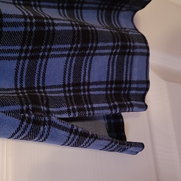 VELOUR Shacket / button up Top - Picture 10 of 16